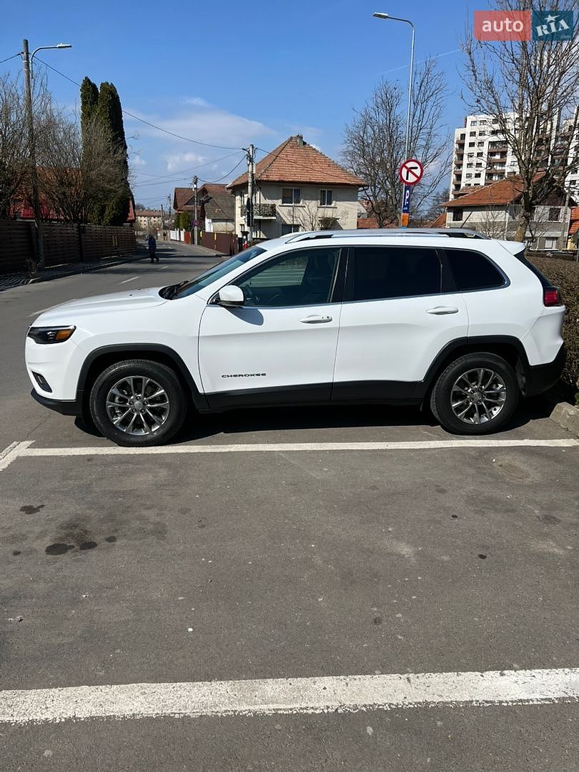 Jeep Cherokee 2021 VIN 1C4PJMMX6MD223068 фото оголошення 2 з 13