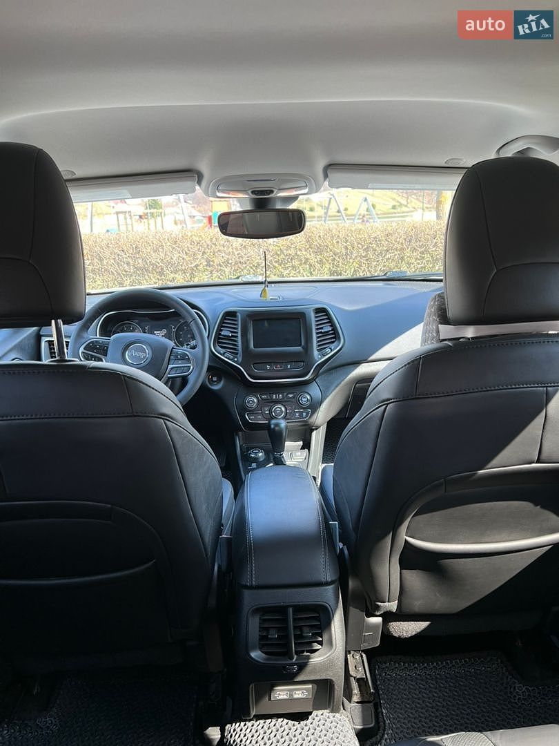 Jeep Cherokee 2021 VIN 1C4PJMMX6MD223068 фото оголошення 7 з 13