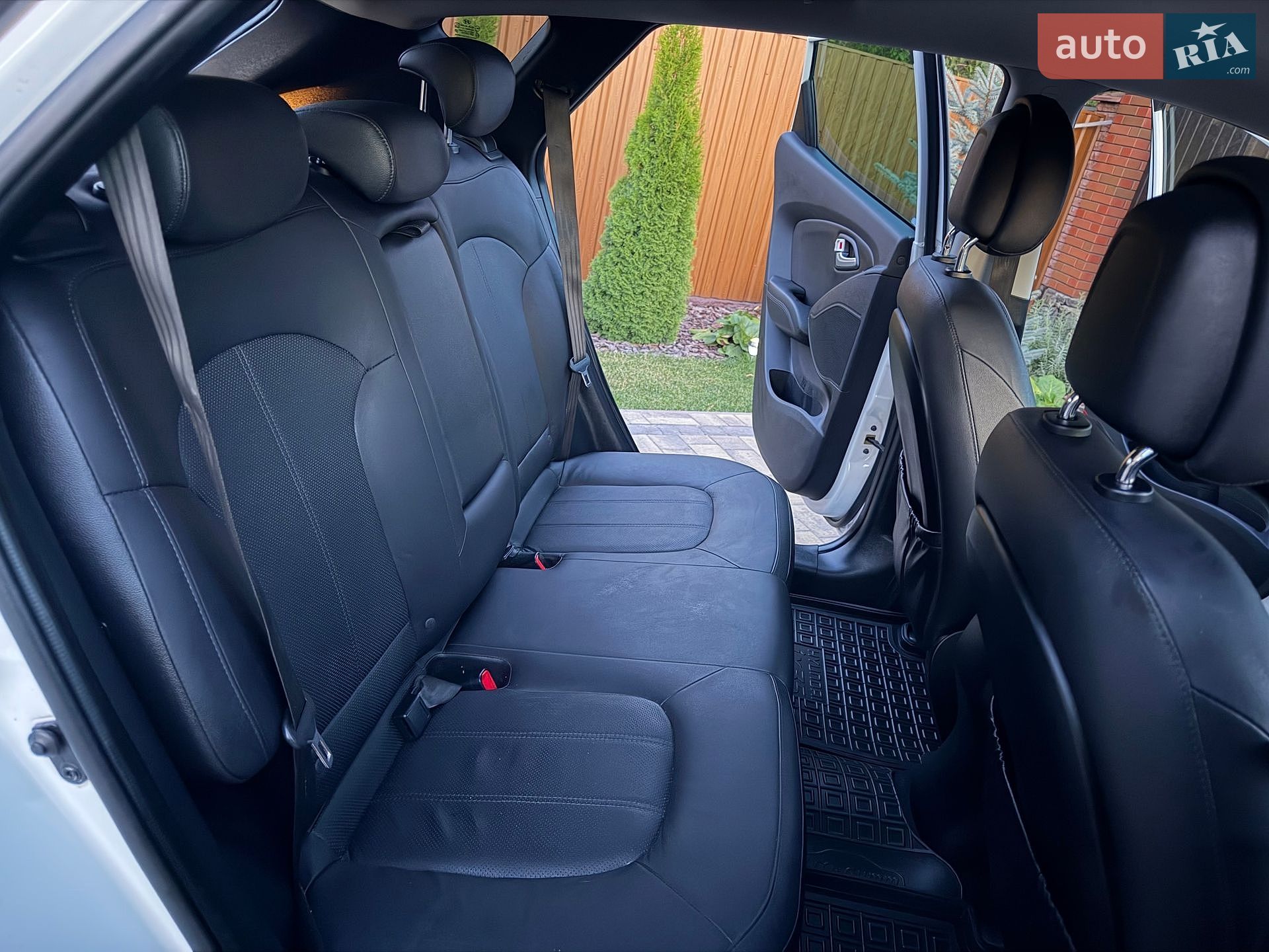 Hyundai ix35 2014 VIN TMAJU81VDEJ589589 фото оголошення 27 з 34