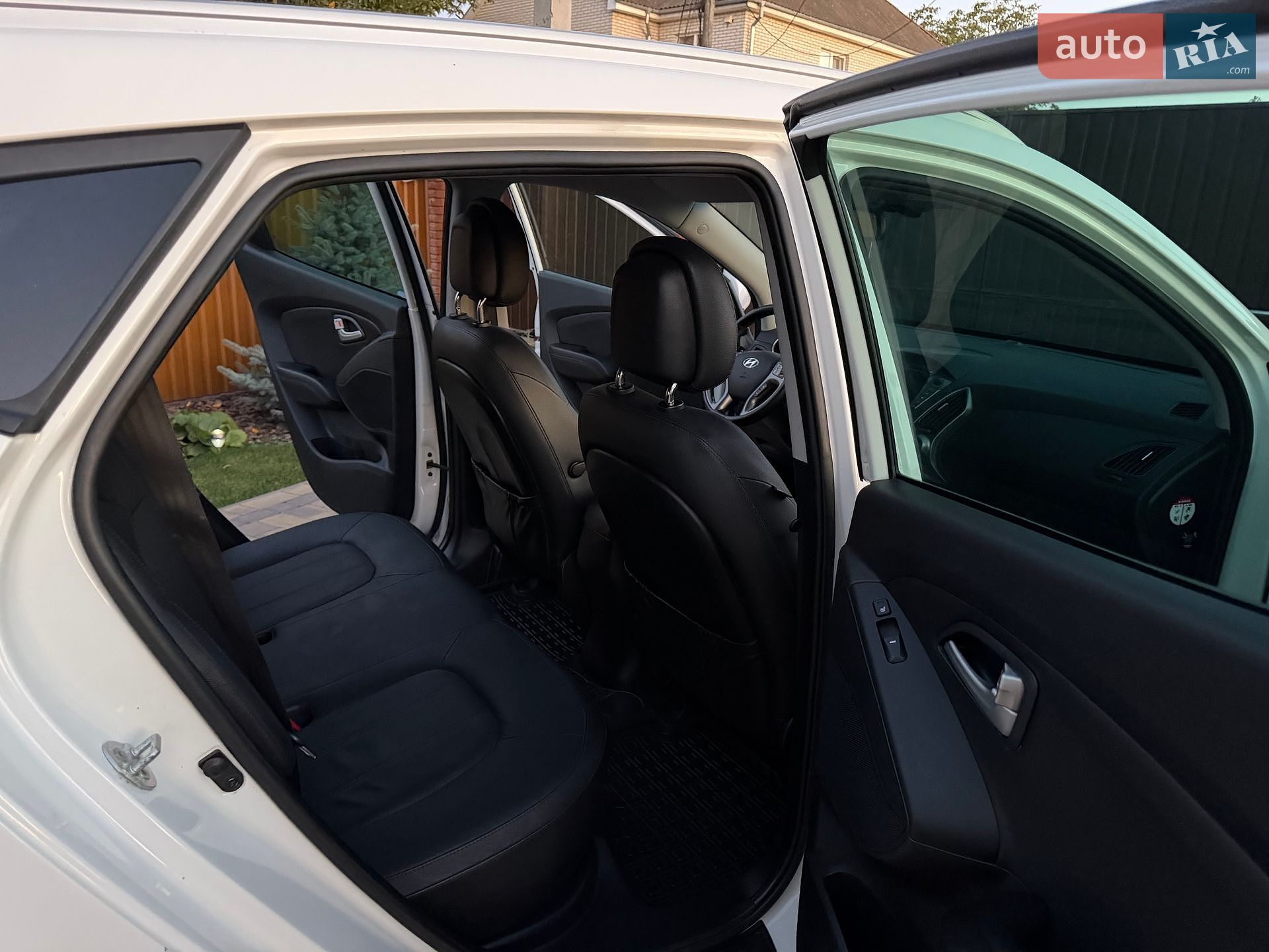 Hyundai ix35 2014 VIN TMAJU81VDEJ589589 фото оголошення 28 з 34