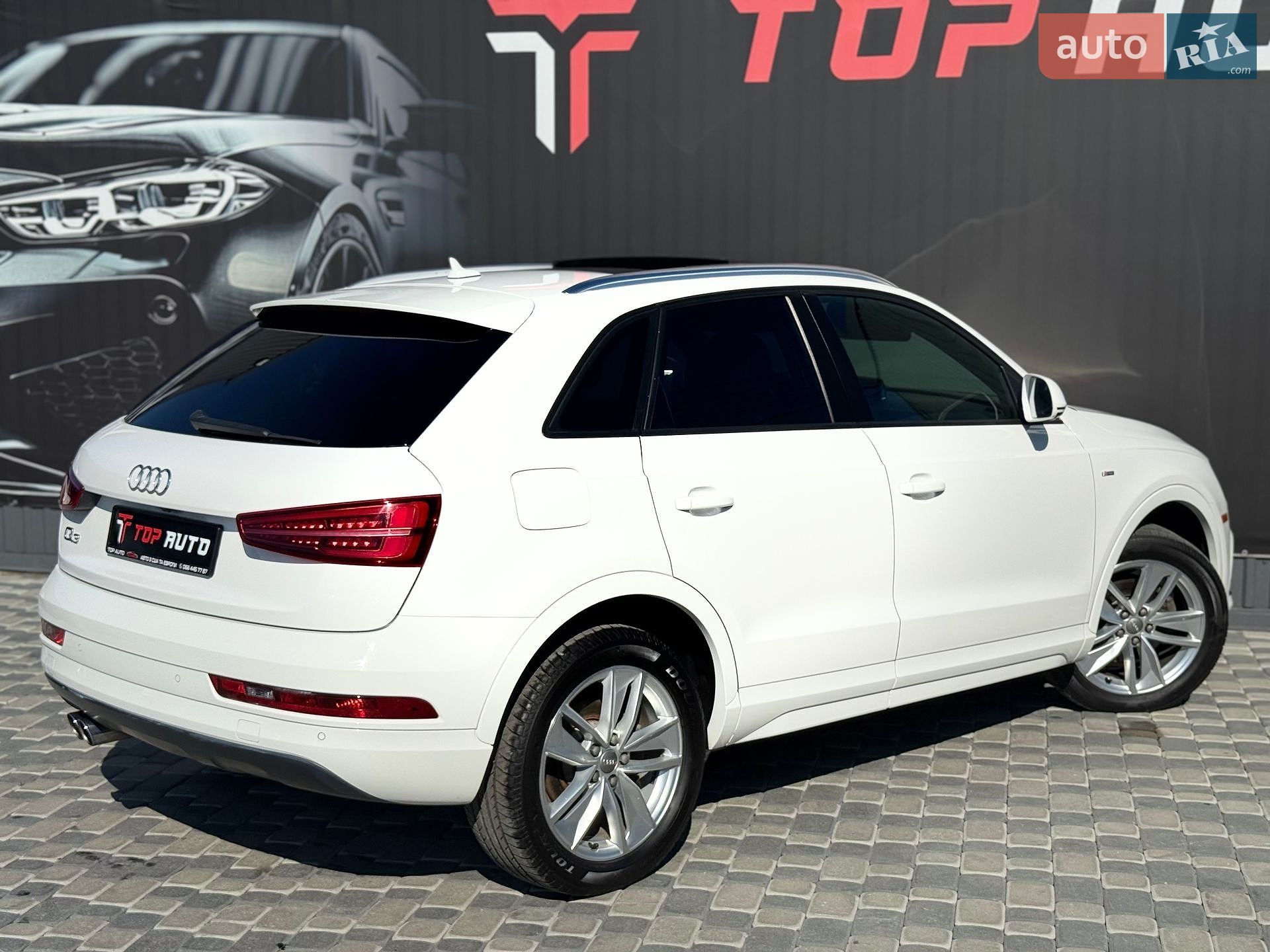 Audi Q3 2018 VIN WA1BCCFSXJR012223 фото оголошення 12 з 60