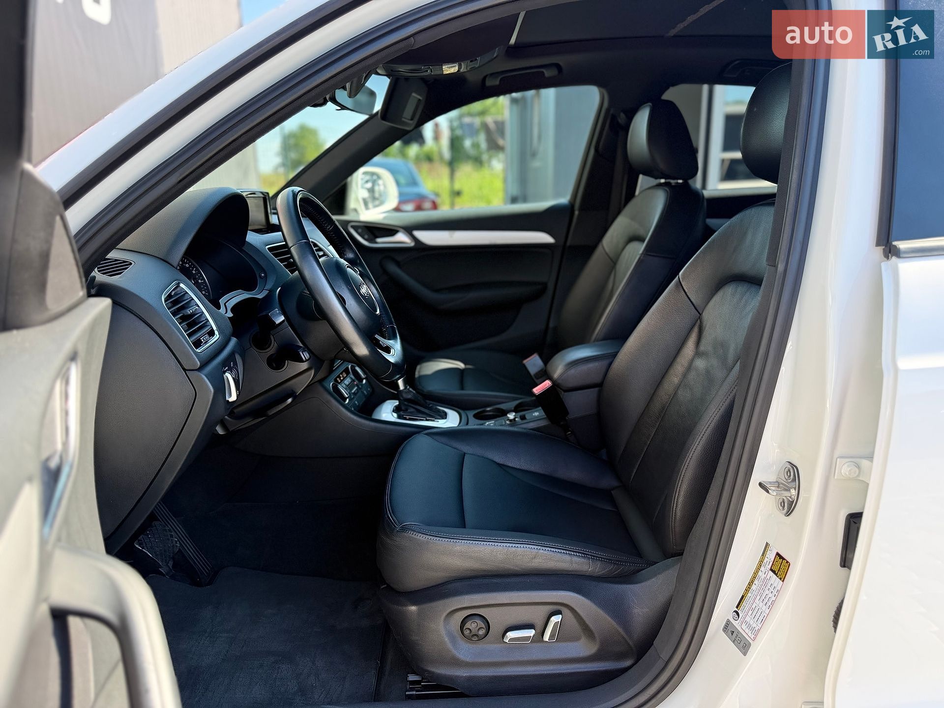 Audi Q3 2018 VIN WA1BCCFSXJR012223 фото оголошення 22 з 60