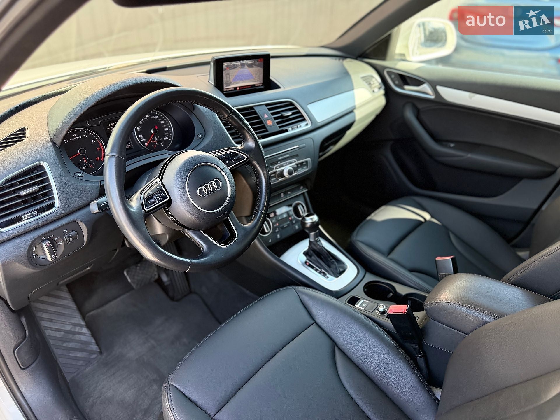 Audi Q3 2018 VIN WA1BCCFSXJR012223 фото оголошення 23 з 60