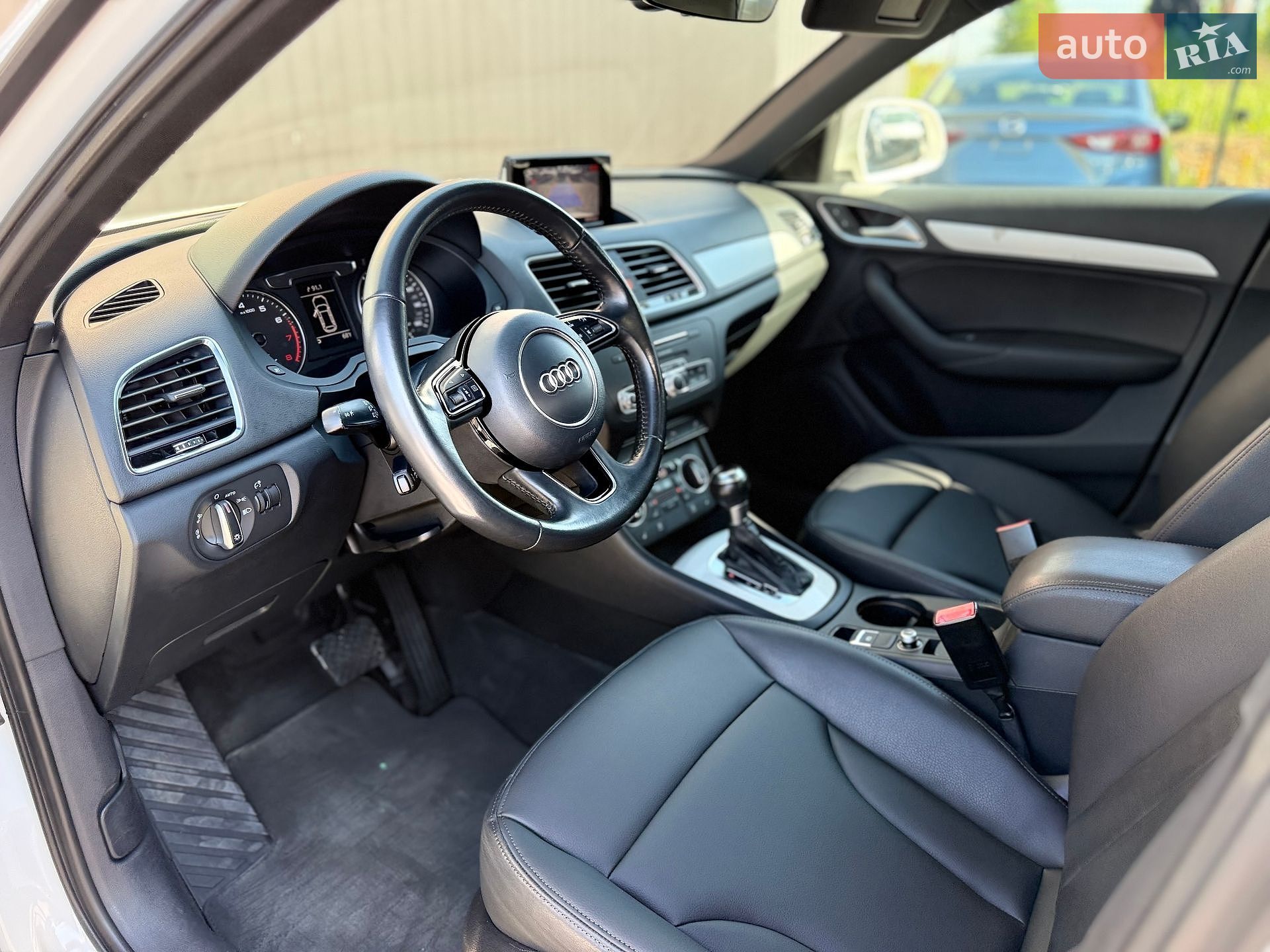 Audi Q3 2018 VIN WA1BCCFSXJR012223 фото оголошення 25 з 60