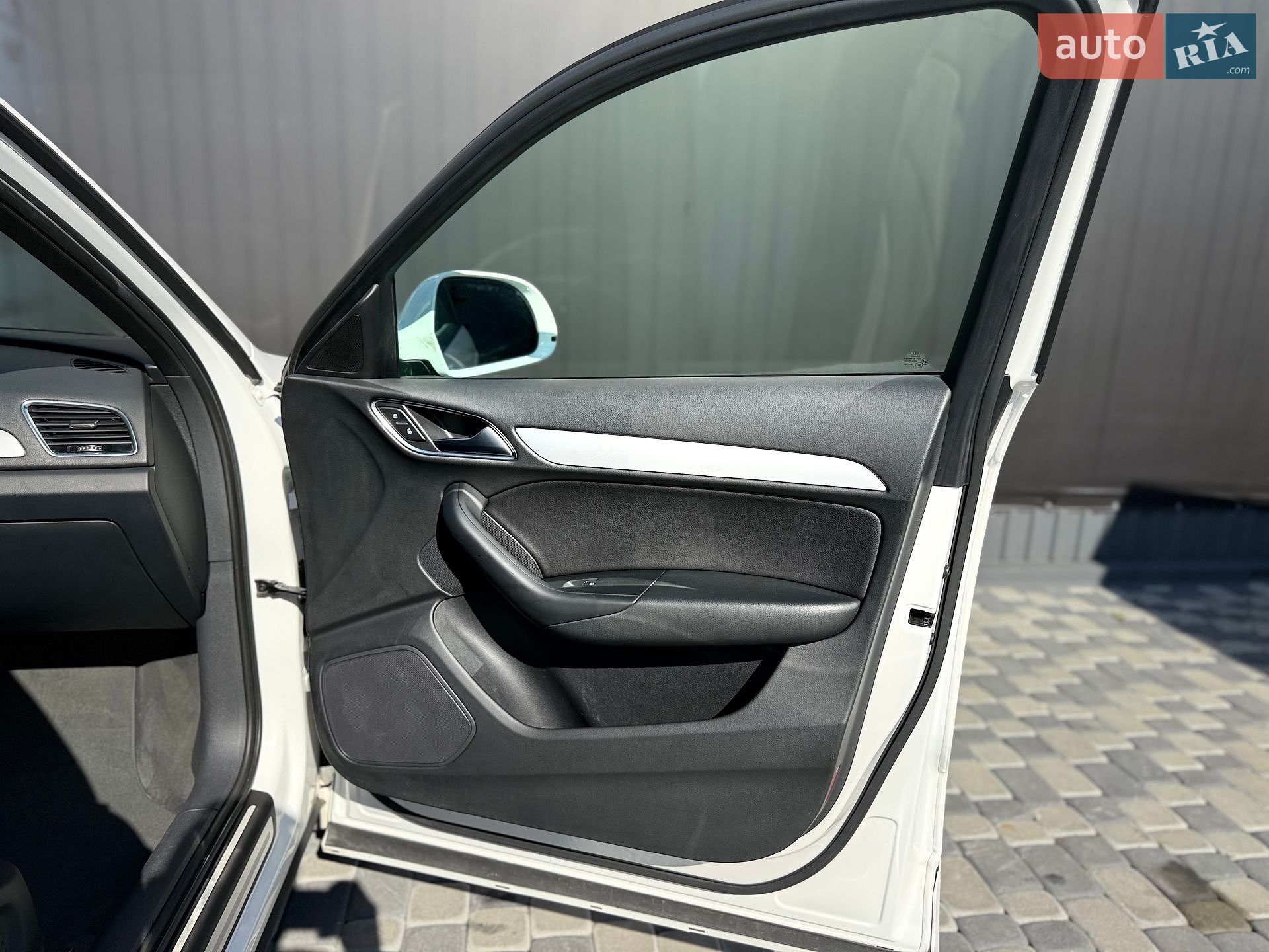 Audi Q3 2018 VIN WA1BCCFSXJR012223 фото оголошення 36 з 60