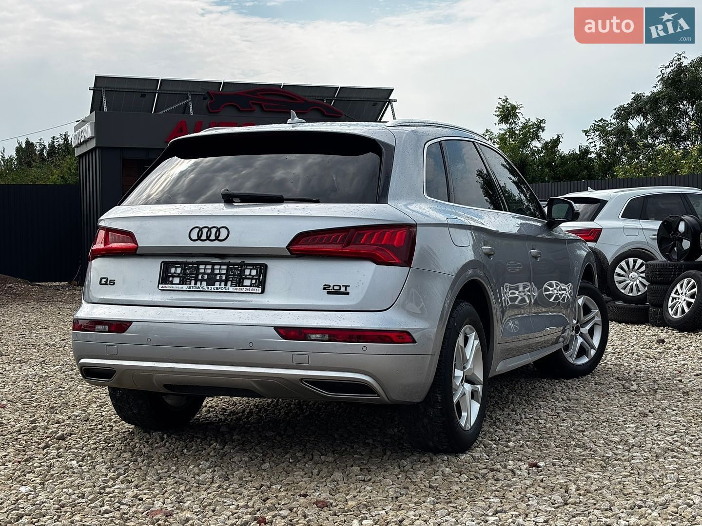 Audi Q5 2018 VIN WA1BNAFY1J2184393 фото оголошення 5 з 29