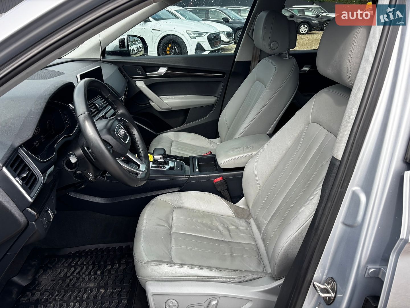 Audi Q5 2018 VIN WA1BNAFY1J2184393 фото оголошення 15 з 29