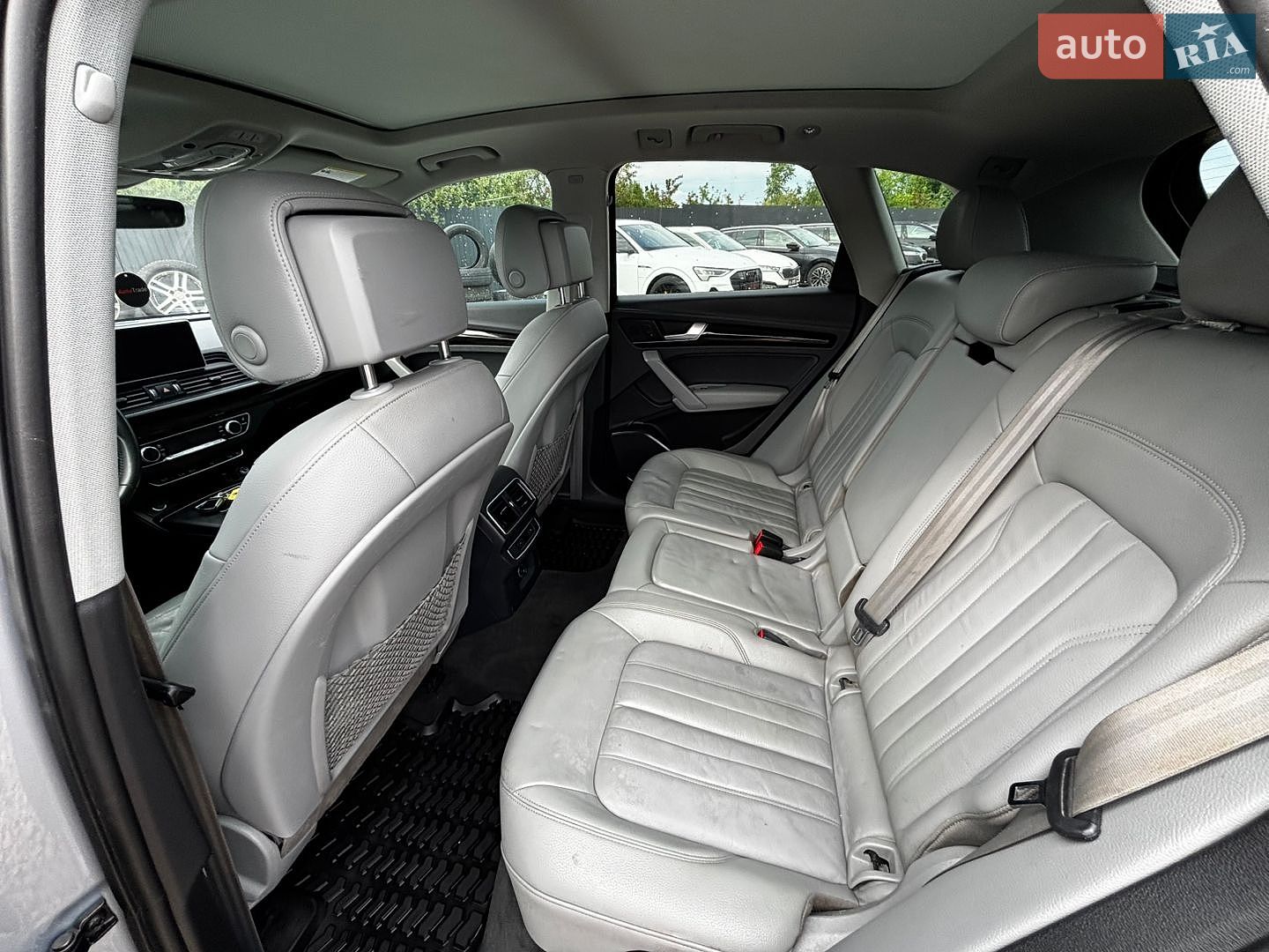 Audi Q5 2018 VIN WA1BNAFY1J2184393 фото оголошення 26 з 29