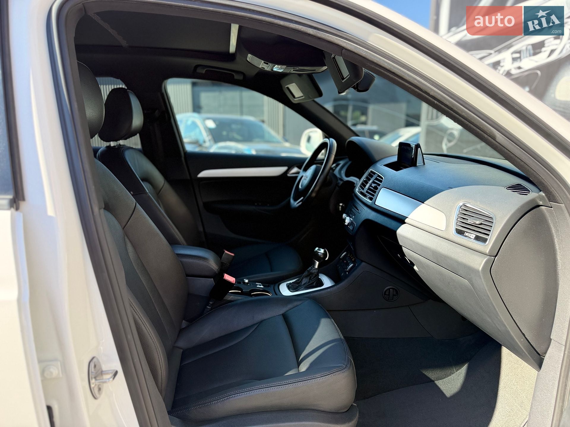 Audi Q3 2018 VIN WA1BCCFSXJR012223 фото оголошення 37 з 60