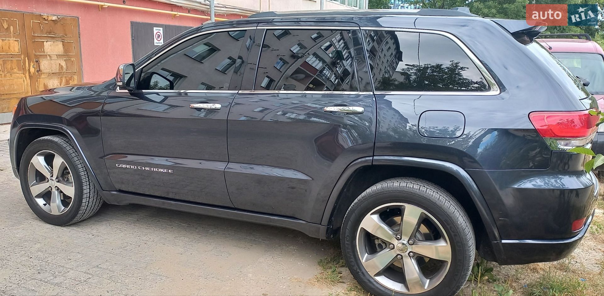 Jeep Grand Cherokee 2014 VIN 1C4RJECG9FC646803 фото оголошення 13 з 46