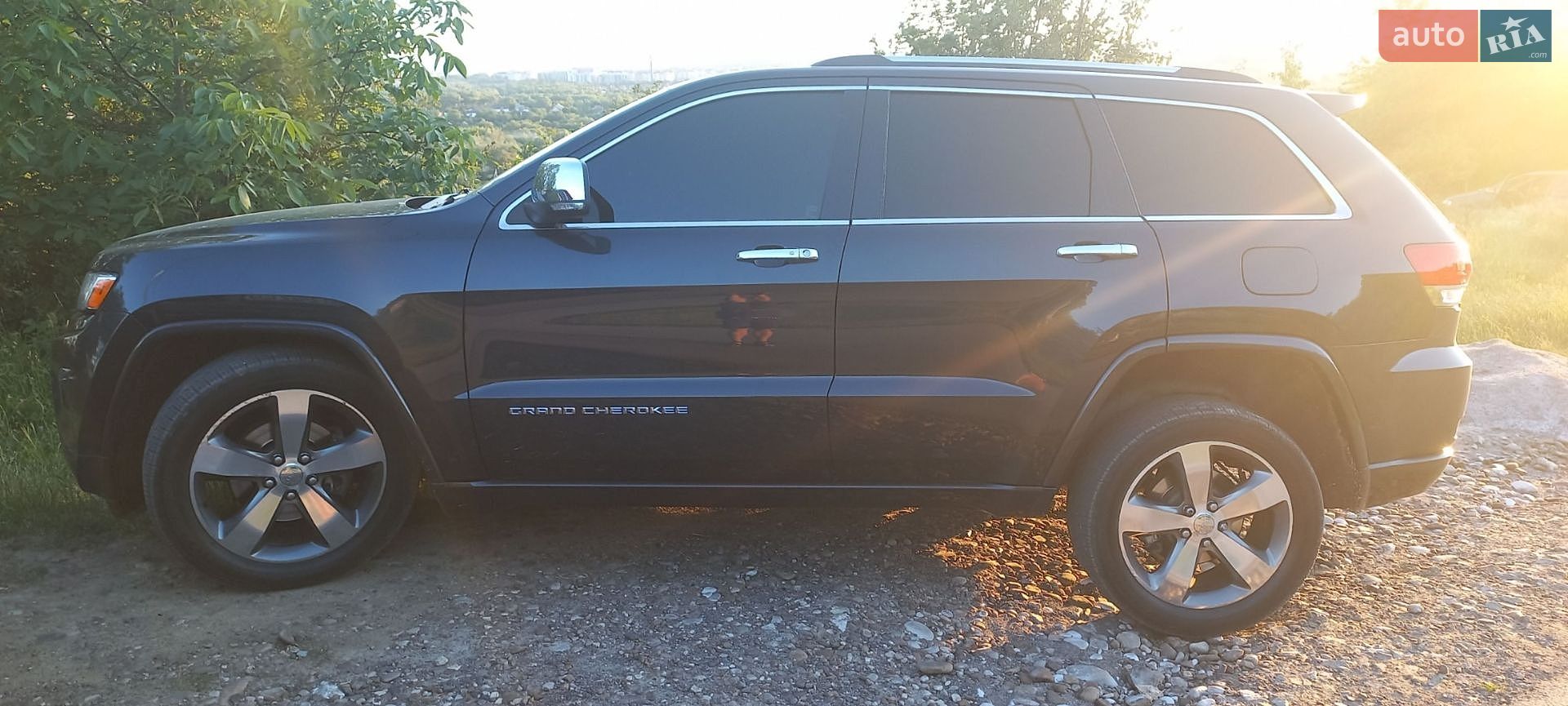 Jeep Grand Cherokee 2014 VIN 1C4RJECG9FC646803 фото оголошення 19 з 46