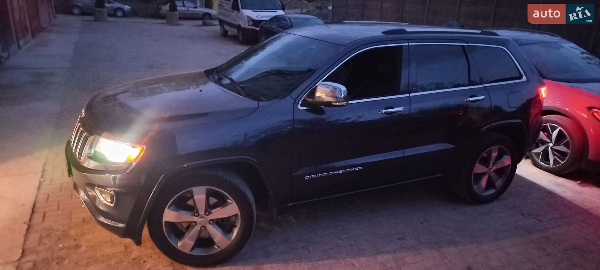 Jeep Grand Cherokee 2014 VIN 1C4RJECG9FC646803 фото оголошення 21 з 46