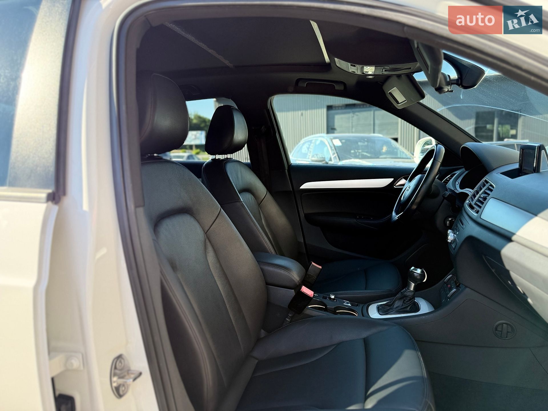 Audi Q3 2018 VIN WA1BCCFSXJR012223 фото оголошення 42 з 60