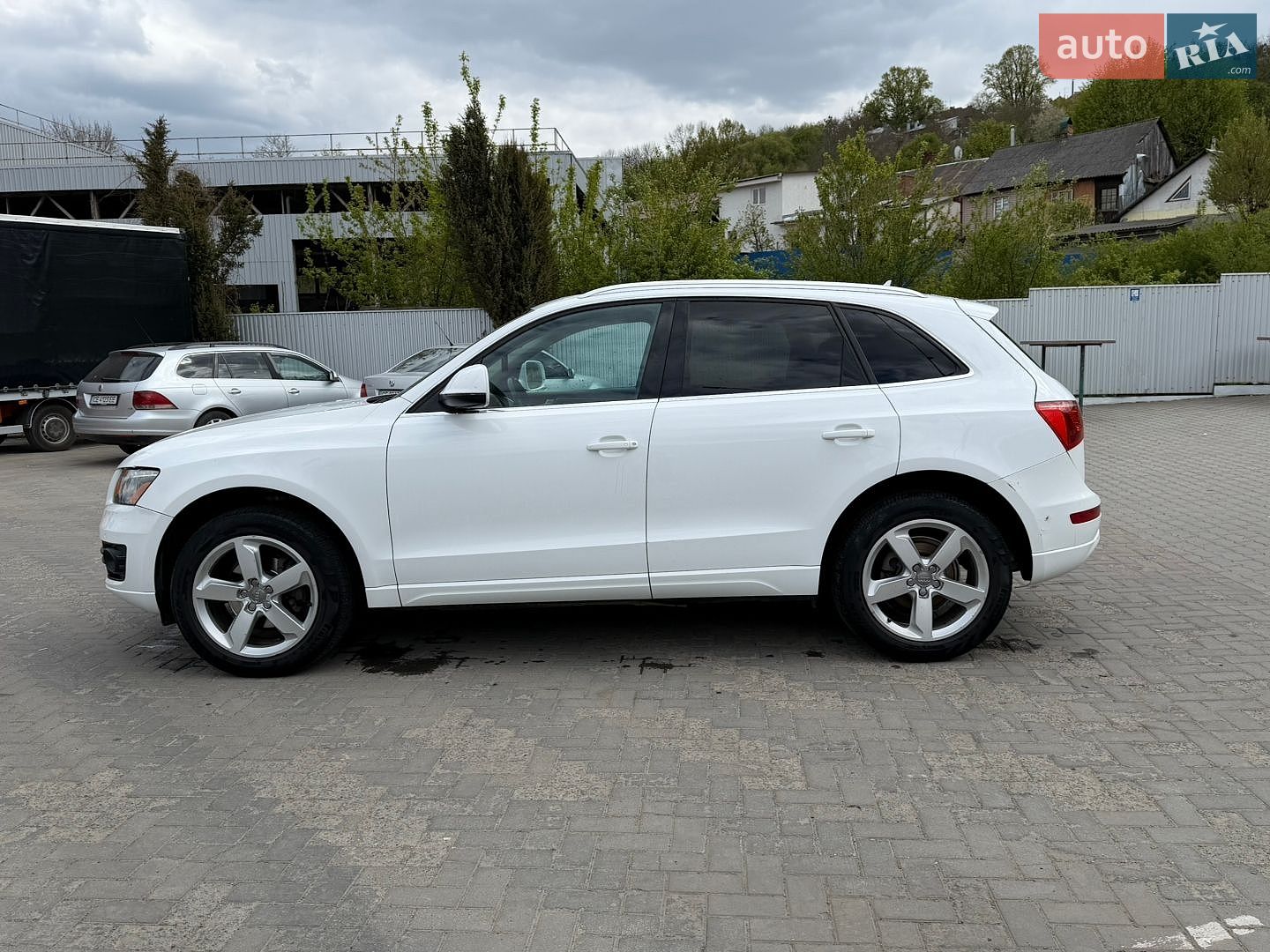 Audi Q5 2011 VIN WA1LFAFP0BA116988 фото оголошення 11 з 15