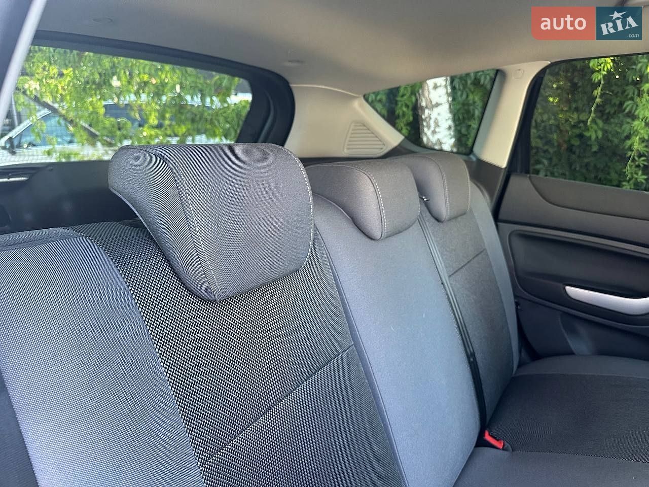 Ford Kuga 2011 VIN WF0RXXGCDRBD34529 фото оголошення 17 з 21