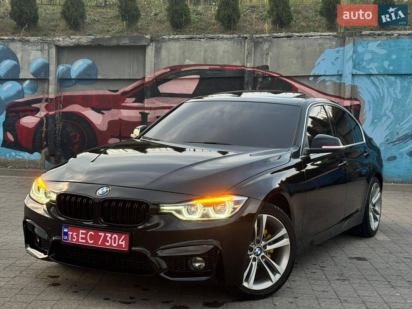 BMW 3 Series 2017 VIN WBA8E5C30HK389050 фото оголошення 2 з 31