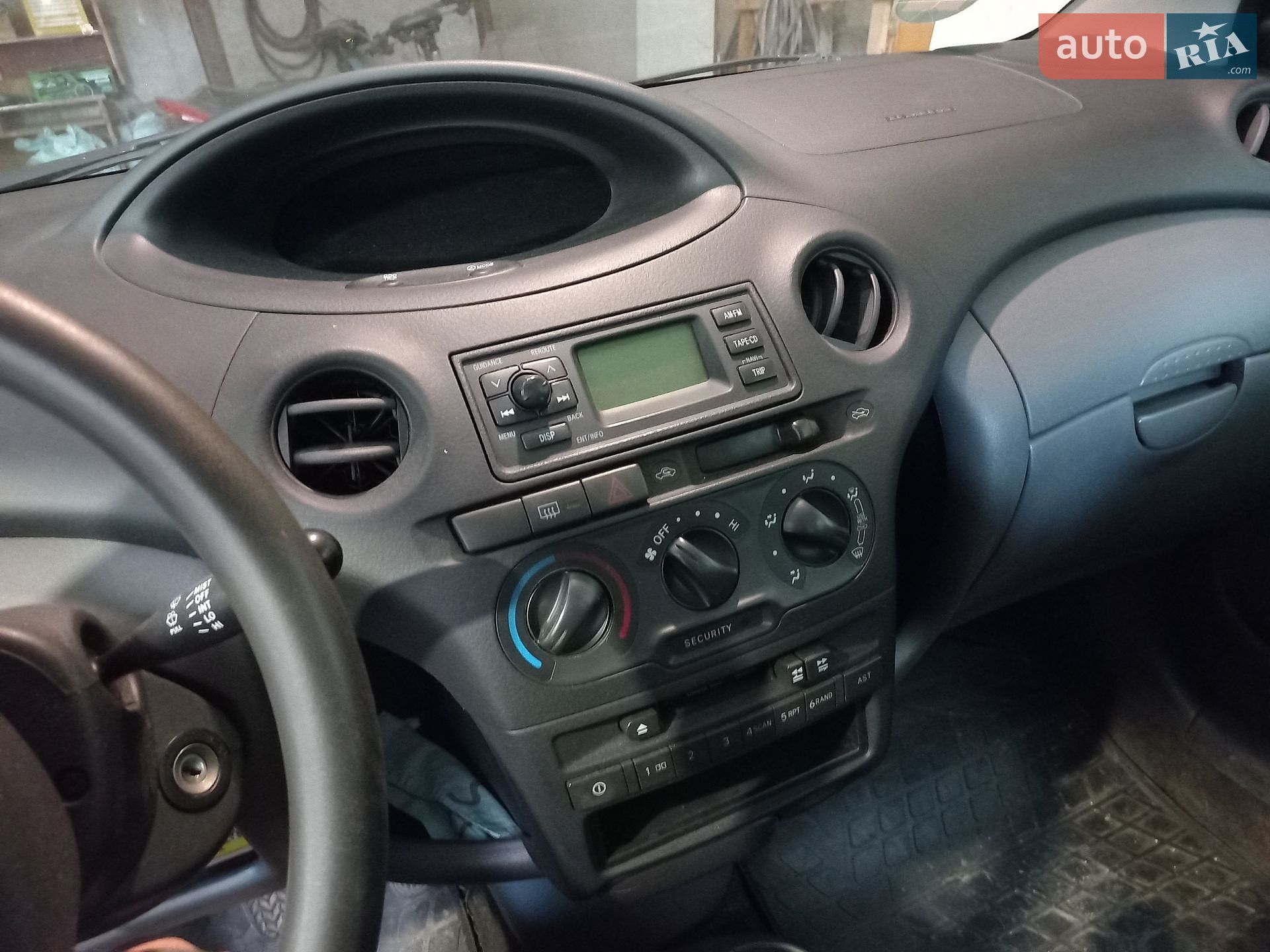 Toyota Yaris 2004 VIN VNKJV18390A355373 фото оголошення 14 з 18