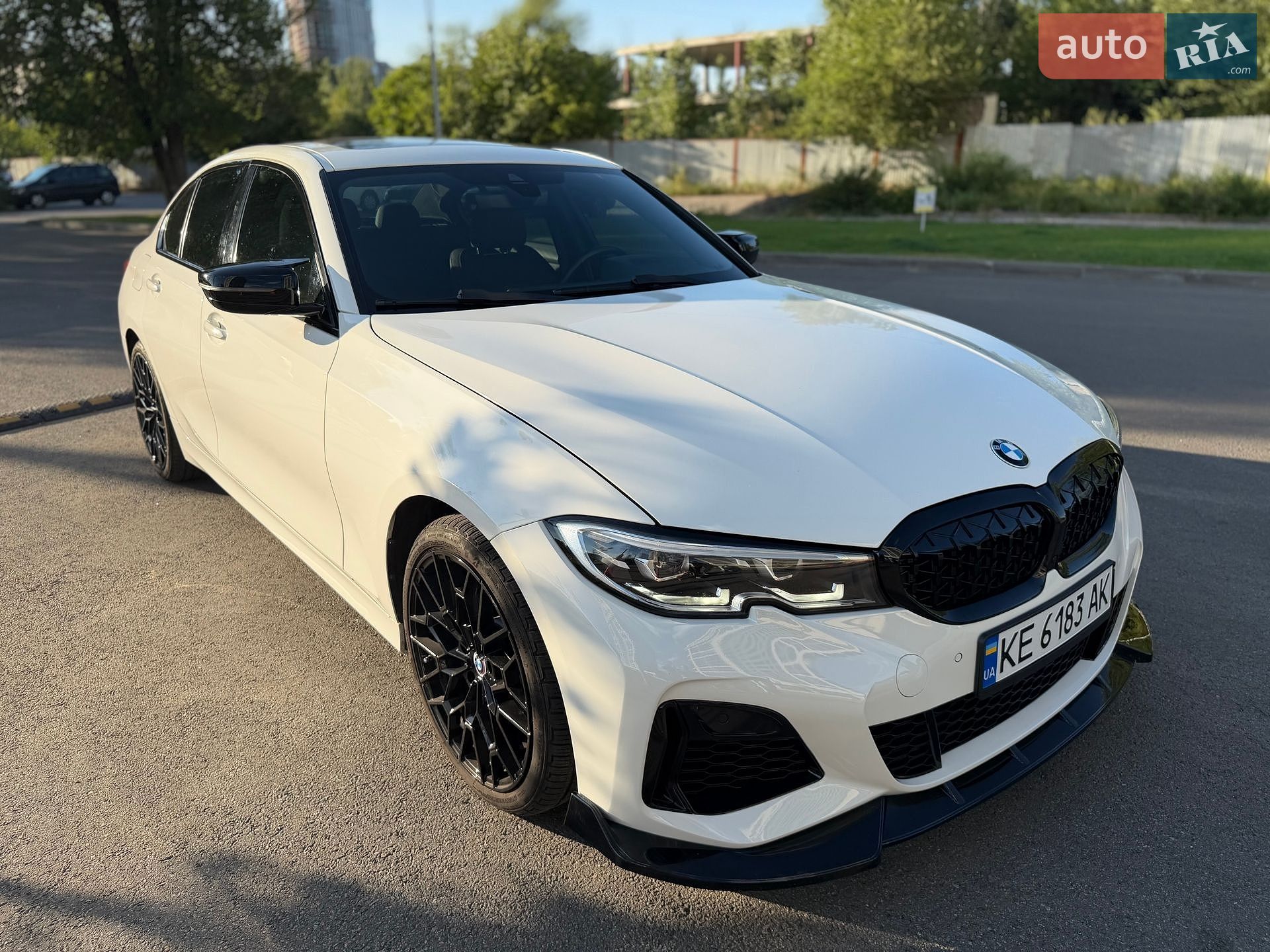 BMW 3 Series 2021 VIN 3MW5R1J06M8B79590 фото оголошення 12 з 52