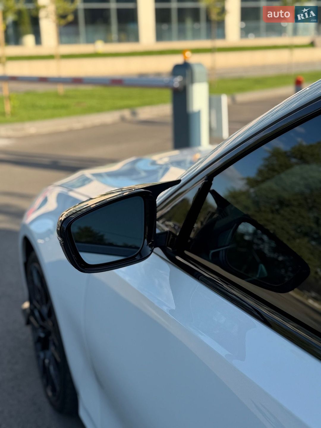 BMW 3 Series 2021 VIN 3MW5R1J06M8B79590 фото оголошення 3 з 52