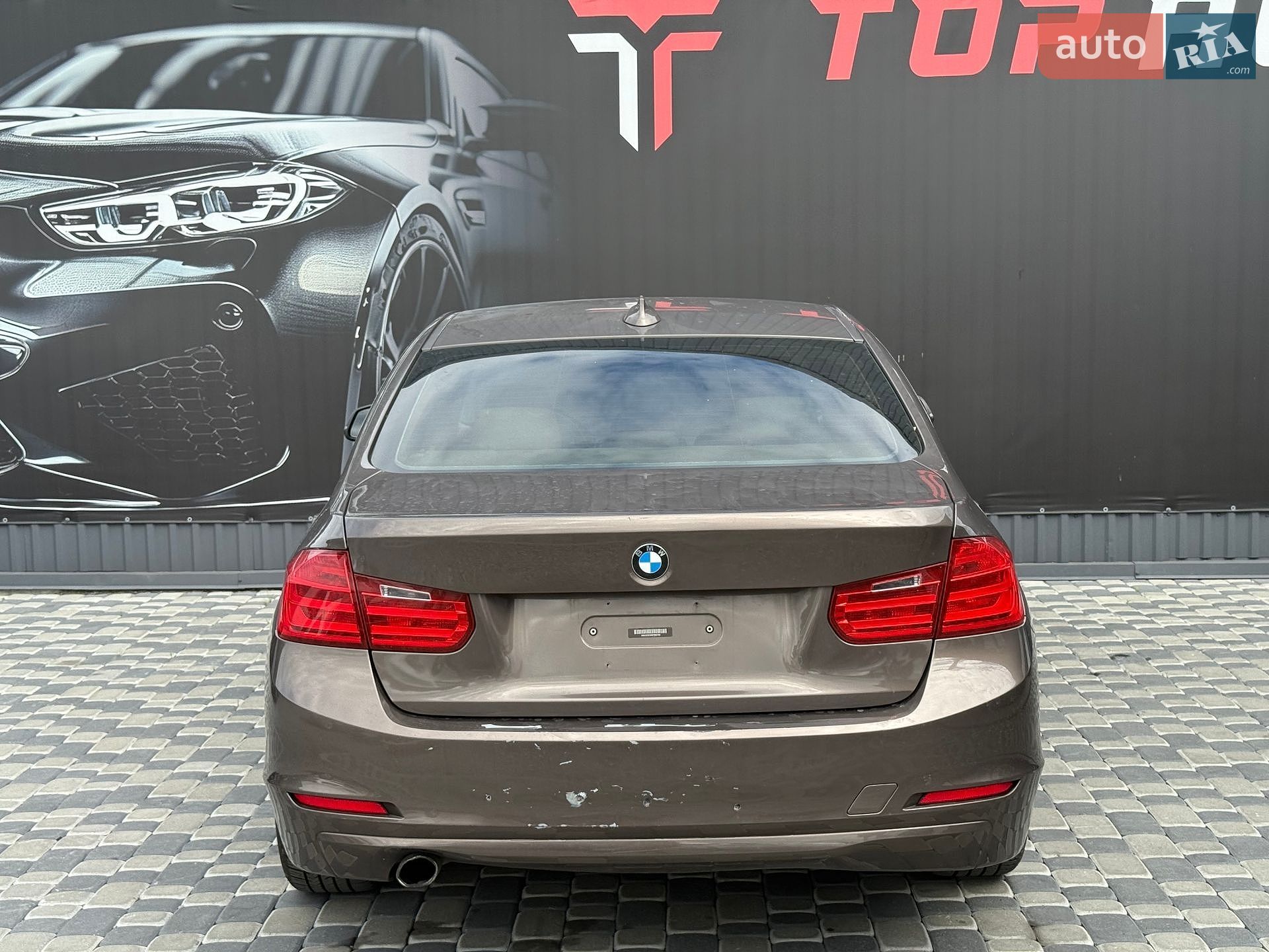 BMW 3 Series 2014 VIN WBA3C3C59EF985705 фото оголошення 9 з 21
