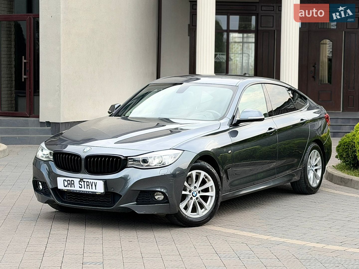 BMW 3 Series 2015 VIN WBA3Y51050GZ92190 фото оголошення 2 з 56