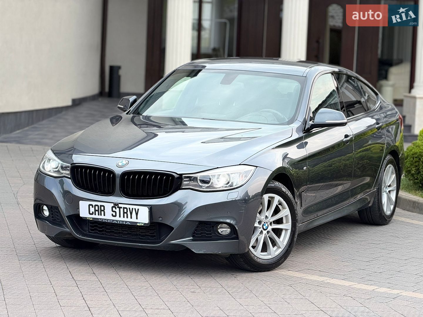 BMW 3 Series 2015 VIN WBA3Y51050GZ92190 фото оголошення 12 з 56