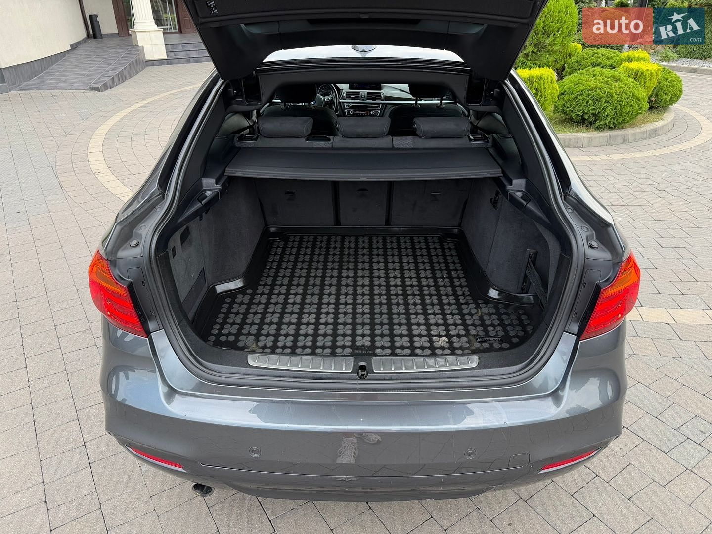 BMW 3 Series 2015 VIN WBA3Y51050GZ92190 фото оголошення 38 з 56