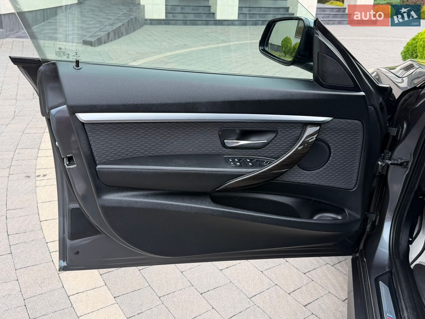 BMW 3 Series 2015 VIN WBA3Y51050GZ92190 фото оголошення 44 з 56