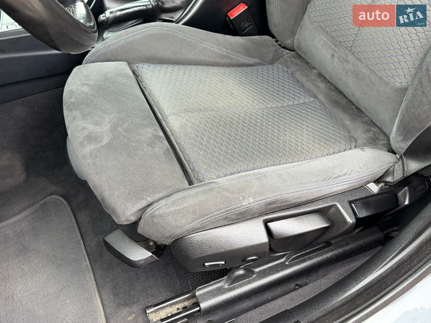 BMW 3 Series 2015 VIN WBA3Y51050GZ92190 фото оголошення 46 з 56