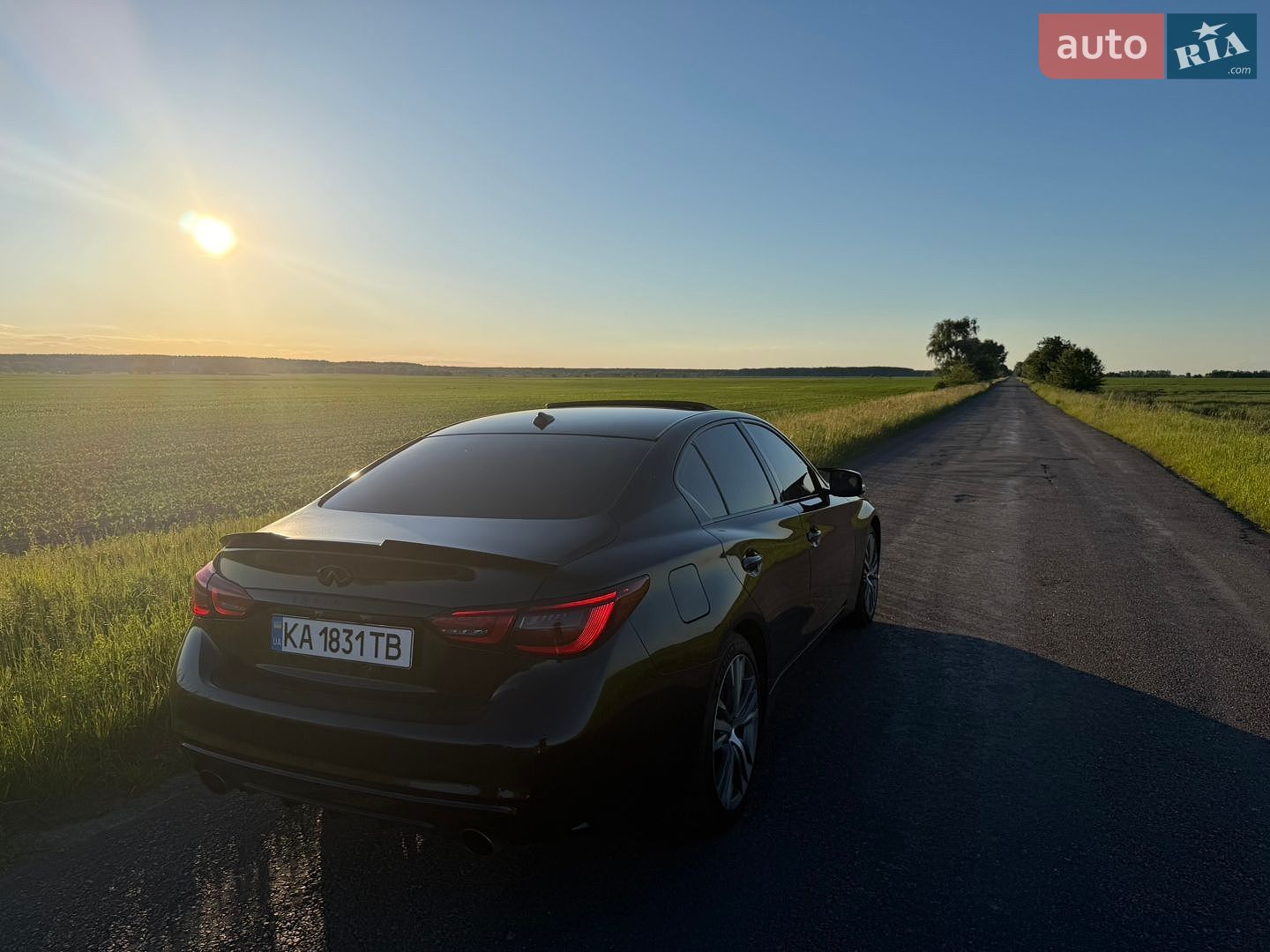 Infiniti Q50 2019 VIN JN1EV7AR3LM251981 фото оголошення 2 з 13