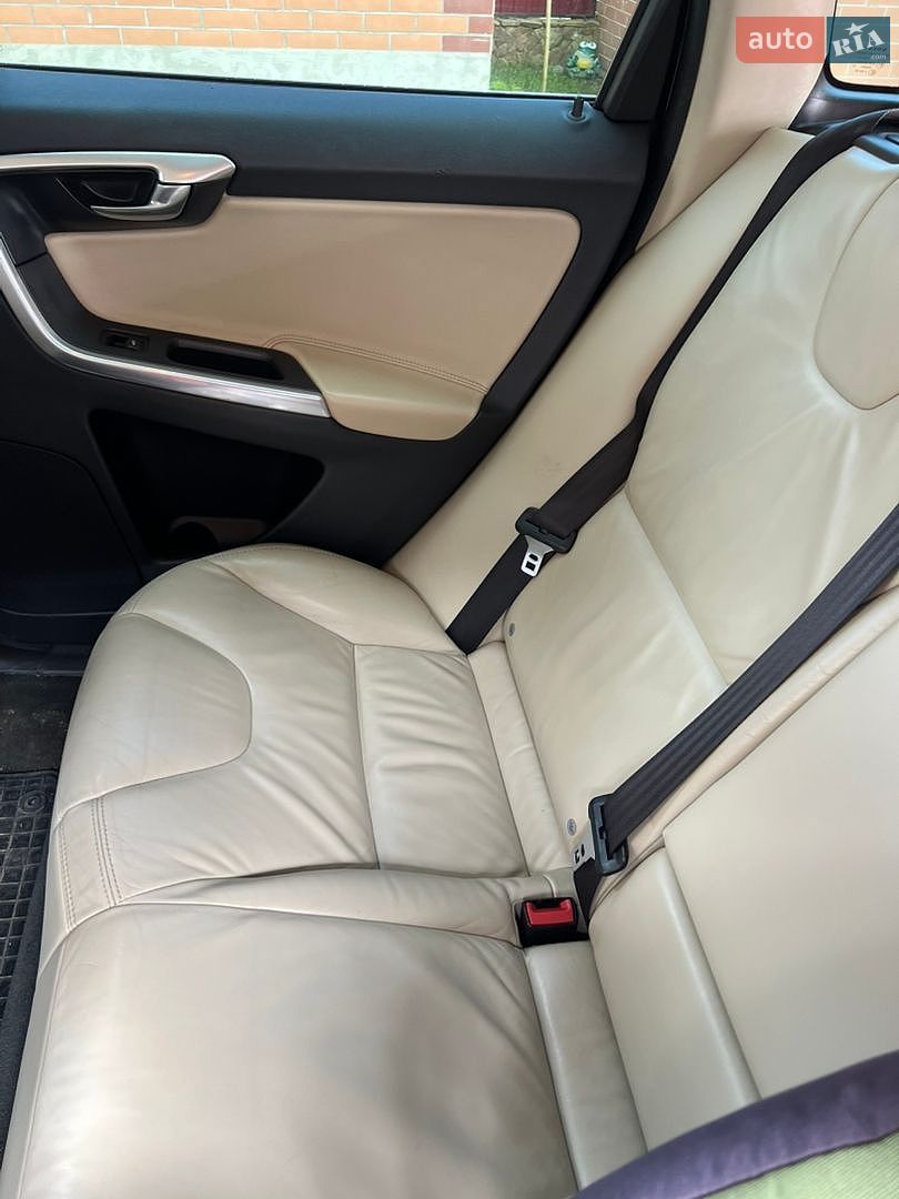 Volvo Xc60 2014 VIN YV1DZ73CDE2579905 фото оголошення 54 з 62