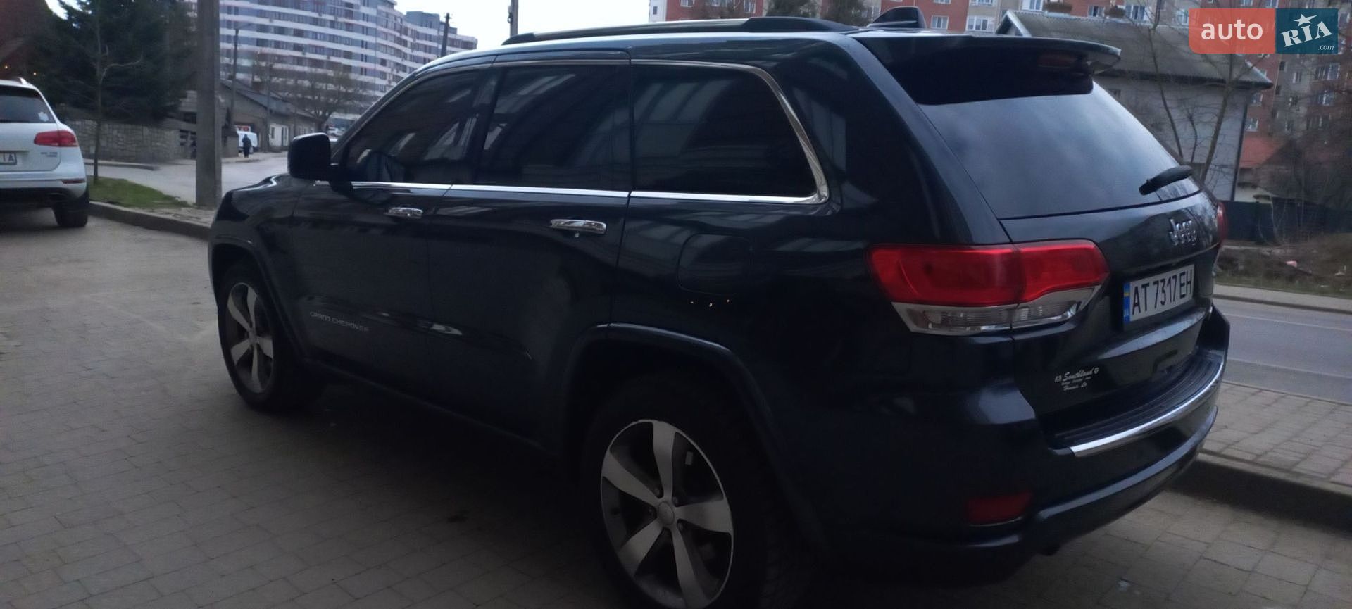 Jeep Grand Cherokee 2014 VIN 1C4RJECG9FC646803 фото оголошення 27 з 46