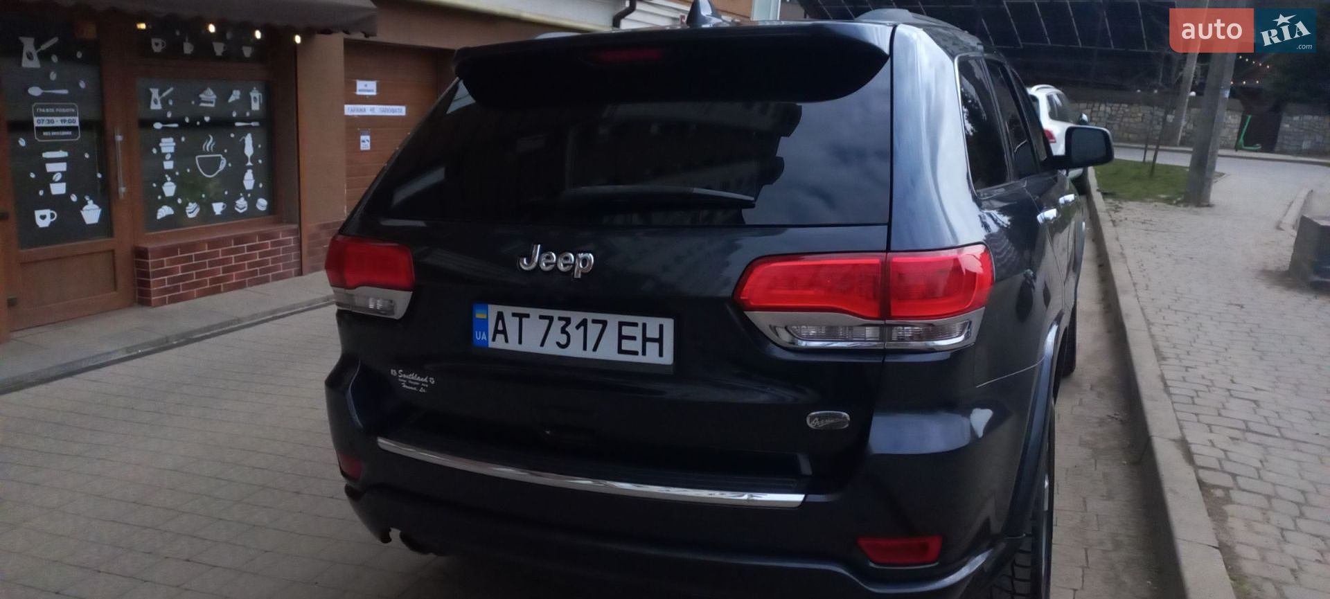 Jeep Grand Cherokee 2014 VIN 1C4RJECG9FC646803 фото оголошення 30 з 46