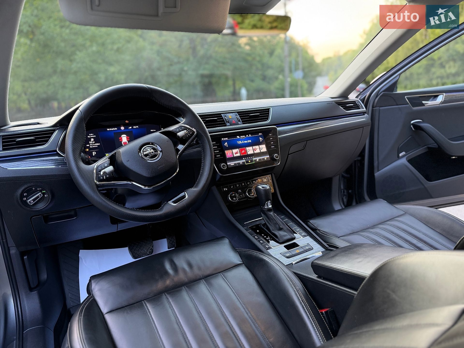 Skoda Superb 2022 VIN TMBLR9NPXP7014468 фото оголошення 46 з 70