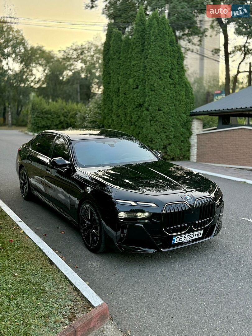 BMW 7 Series 2023 VIN WBA23EH06PCM61565 фото оголошення 2 з 38