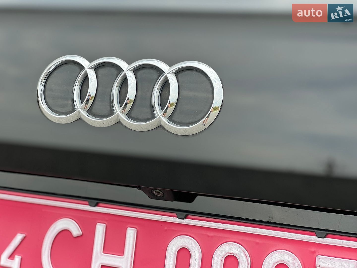Audi Q5 2018 VIN WA1BNAFY5J2241887 фото оголошення 29 з 70