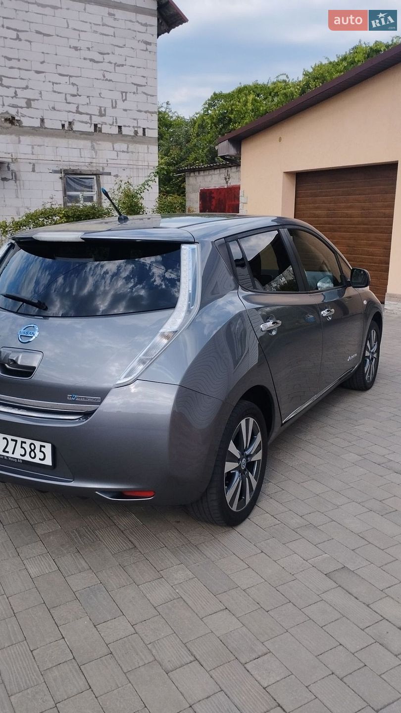Nissan Leaf 2013 VIN SJNFAAZE0U6006019 фото оголошення 4 з 18