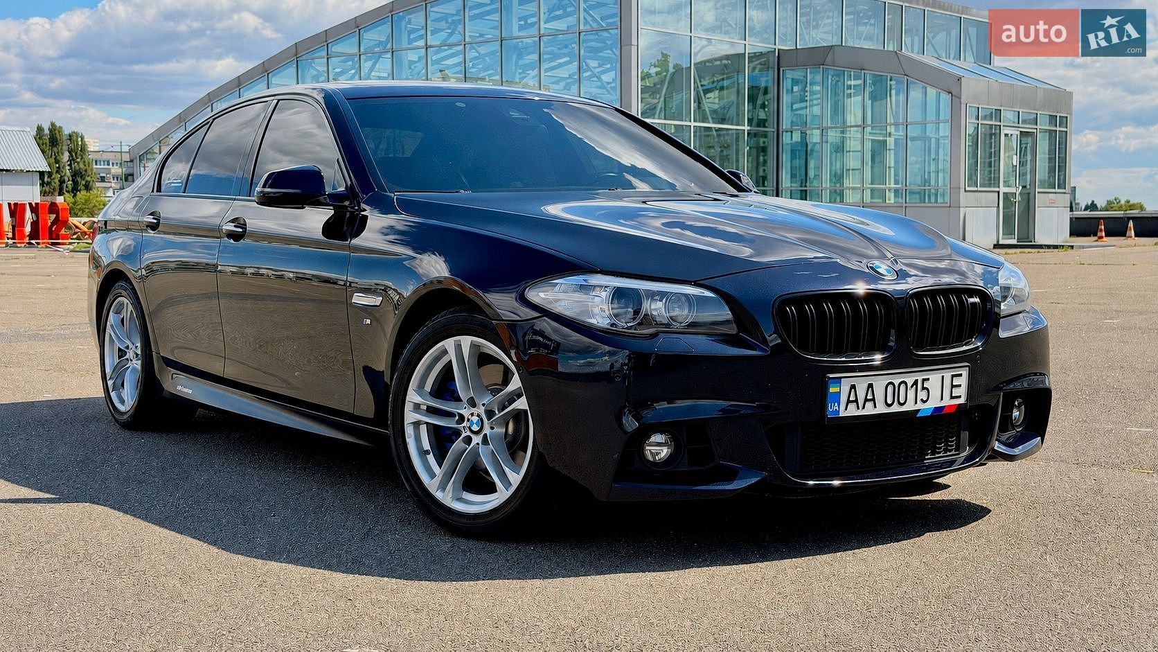 BMW 5 Series 2015 VIN WBA5A5C57FD519925 фото оголошення 8 з 48