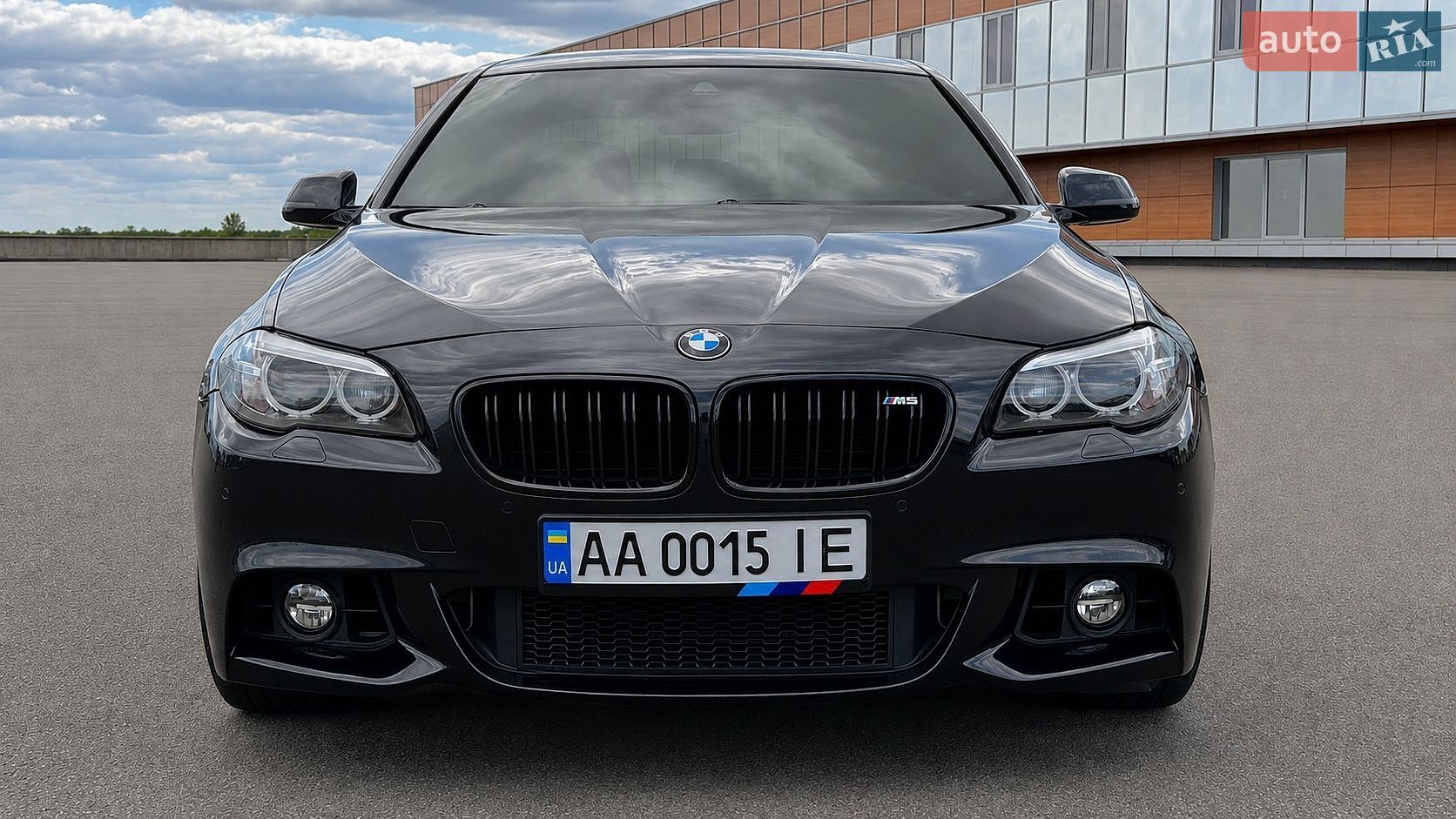 BMW 5 Series 2015 VIN WBA5A5C57FD519925 фото оголошення 11 з 48