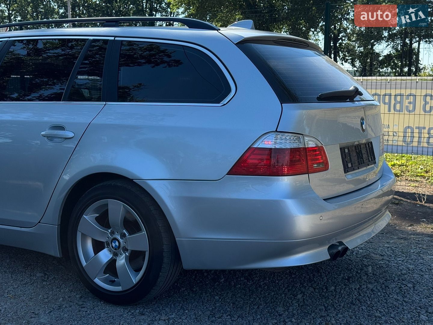 BMW 5 Series 2009 VIN WBAPY51060CX16738 фото оголошення 4 з 49