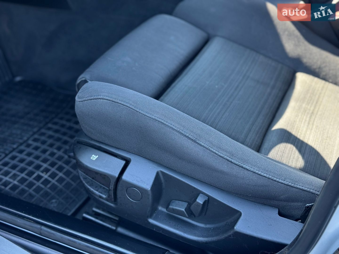 BMW 5 Series 2009 VIN WBAPY51060CX16738 фото оголошення 18 з 49