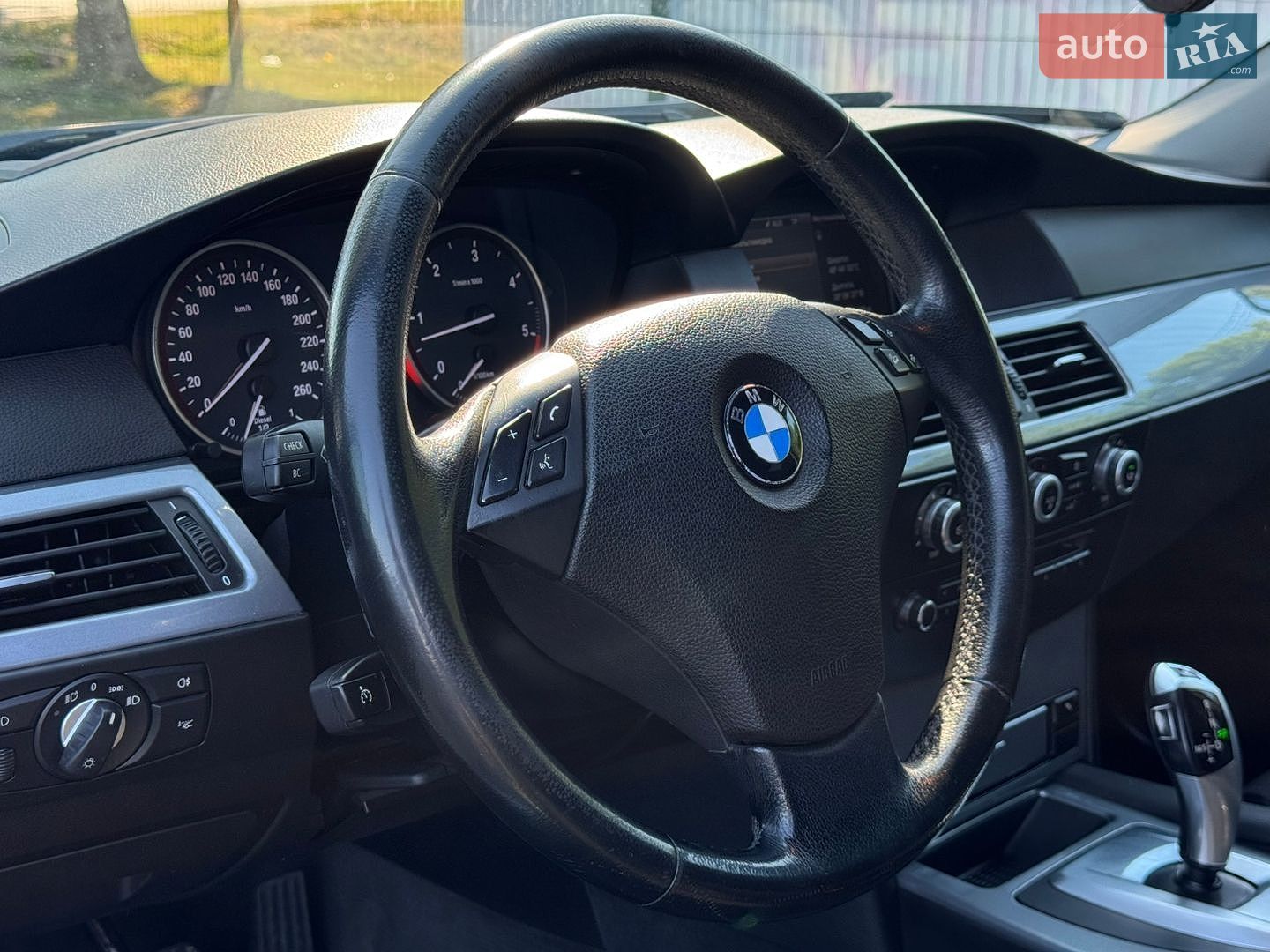 BMW 5 Series 2009 VIN WBAPY51060CX16738 фото оголошення 20 з 49