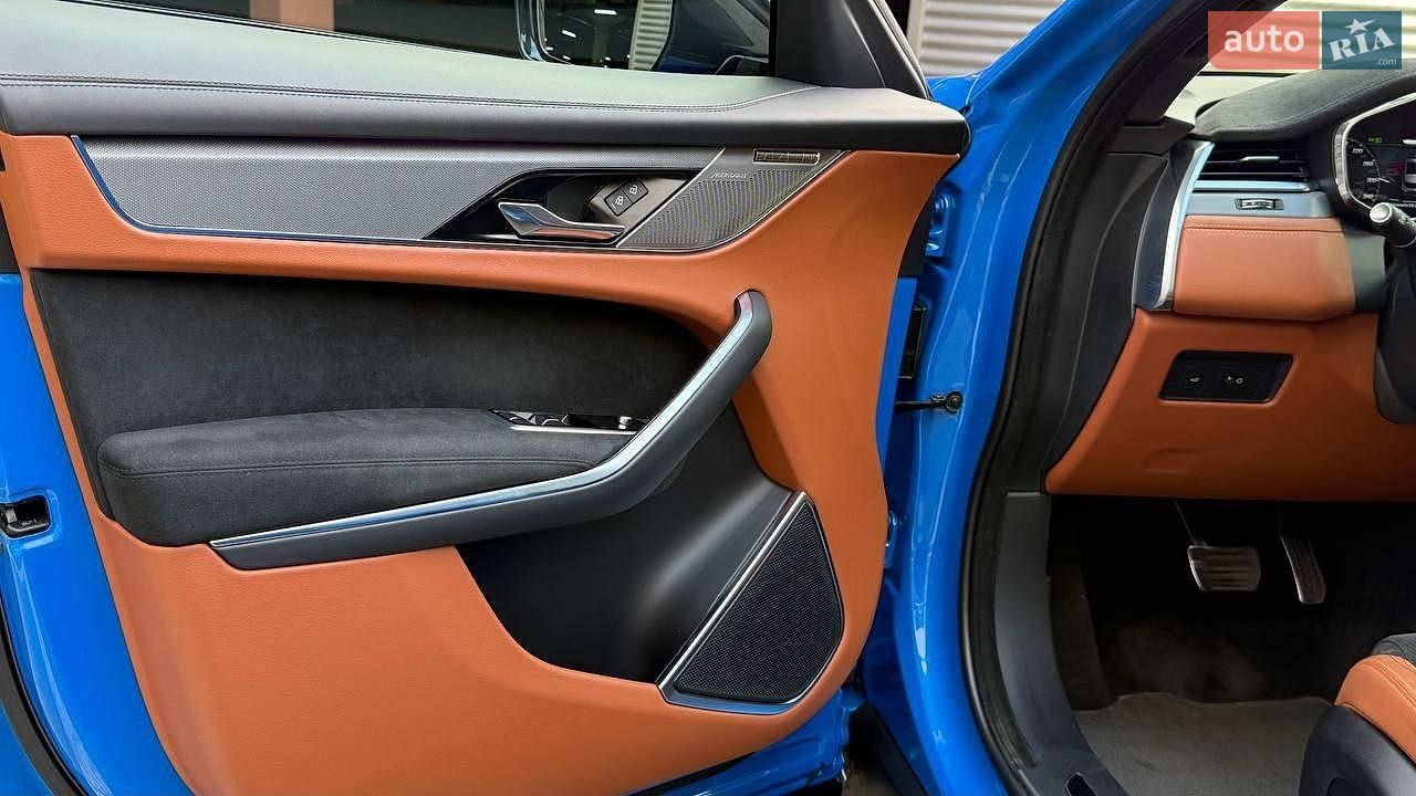 Jaguar F-Pace 2022 VIN SADCA2BE2PA706720 фото оголошення 17 з 32