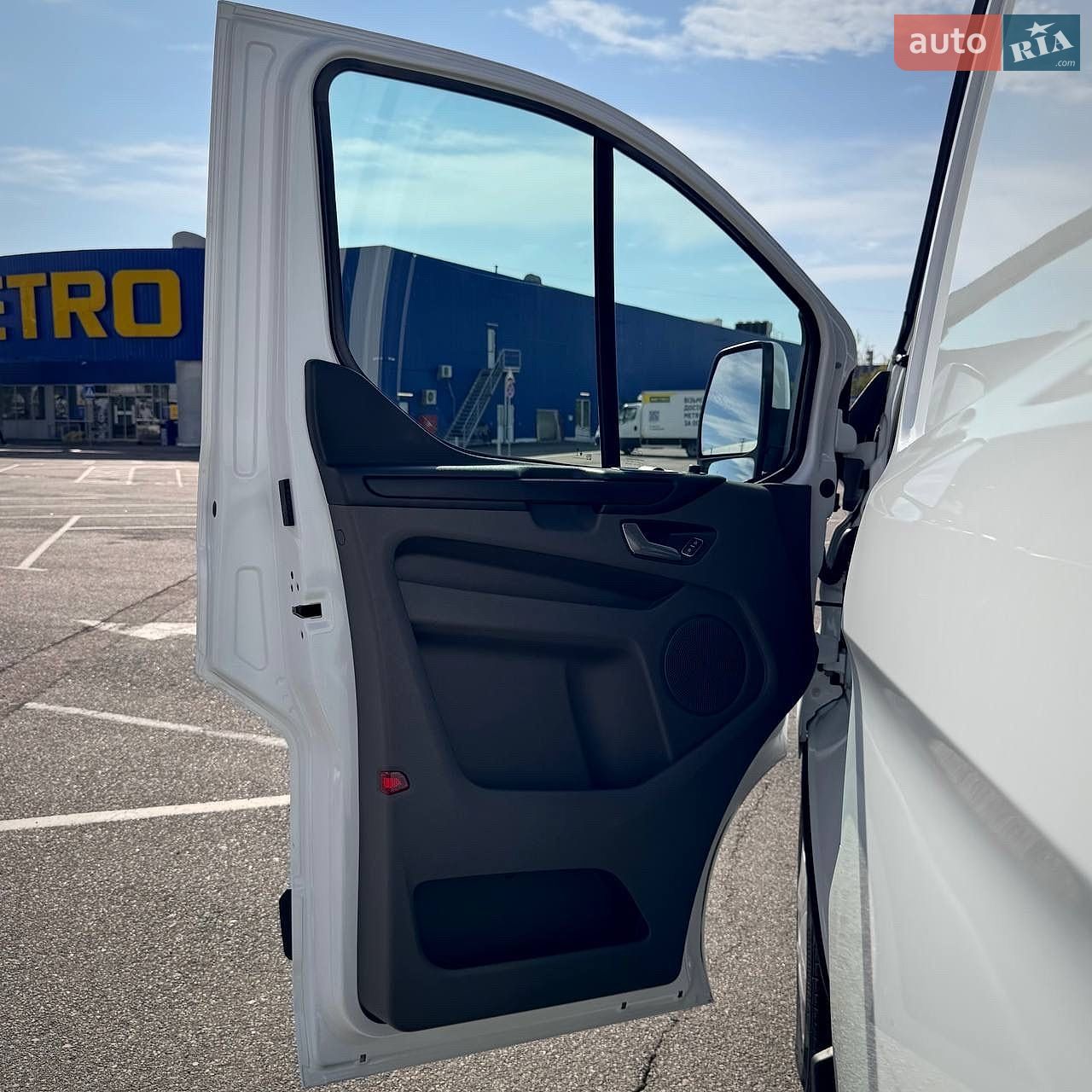 Ford Transit Custom 2021 VIN WF0YXXTTGYMK06103 фото оголошення 17 з 51