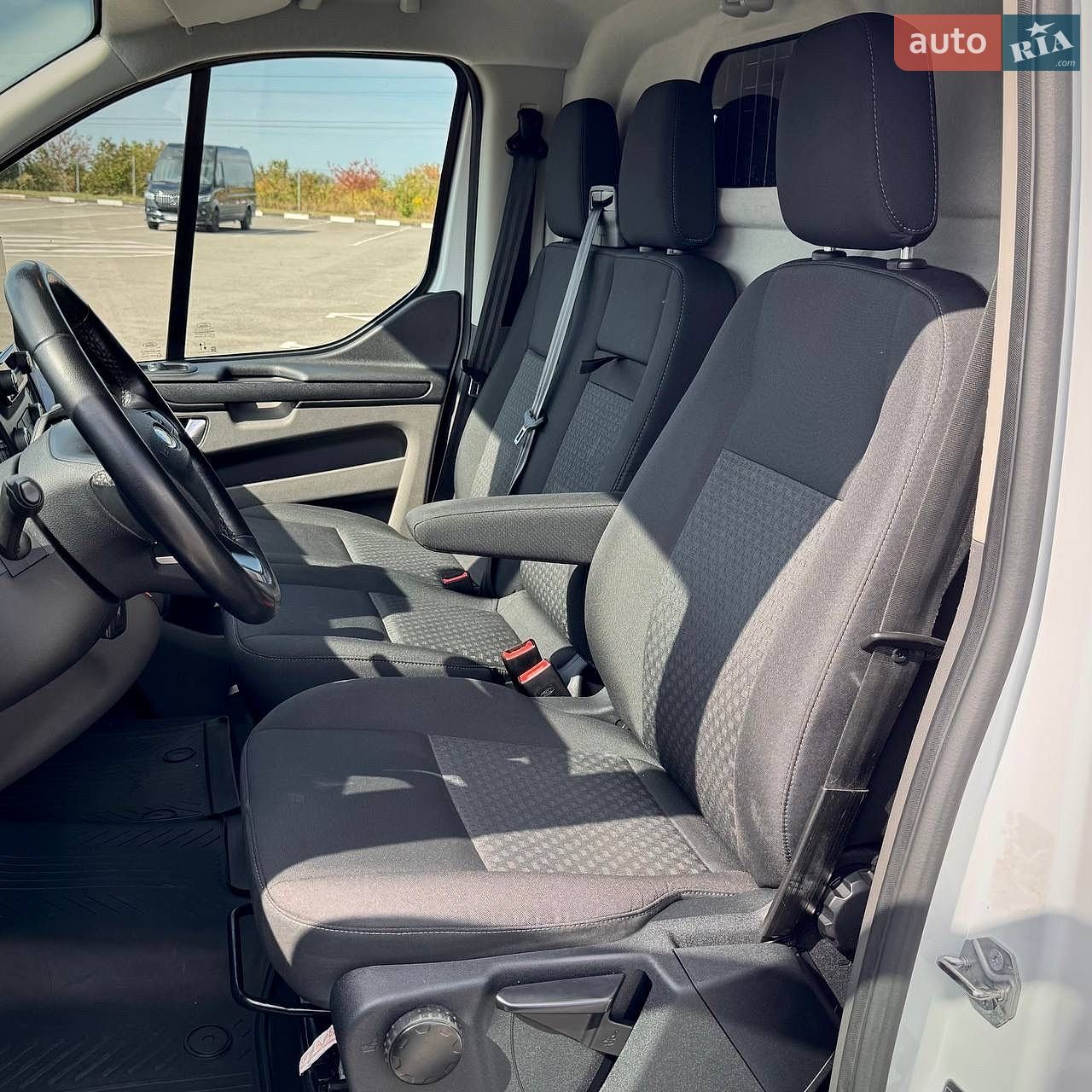 Ford Transit Custom 2021 VIN WF0YXXTTGYMK06103 фото оголошення 19 з 51