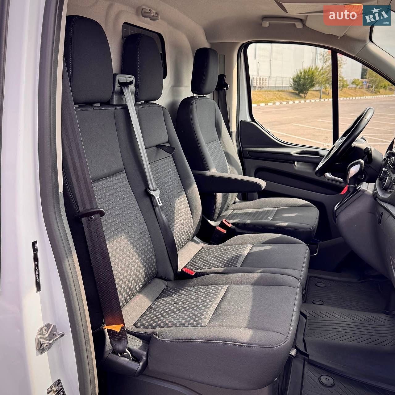 Ford Transit Custom 2021 VIN WF0YXXTTGYMK06103 фото оголошення 34 з 51