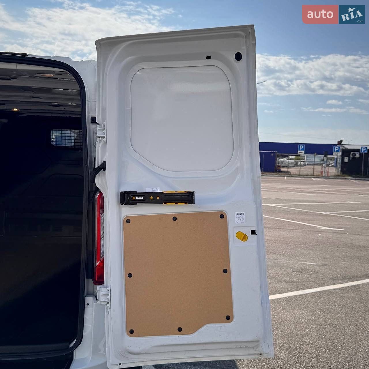 Ford Transit Custom 2021 VIN WF0YXXTTGYMK06103 фото оголошення 43 з 51