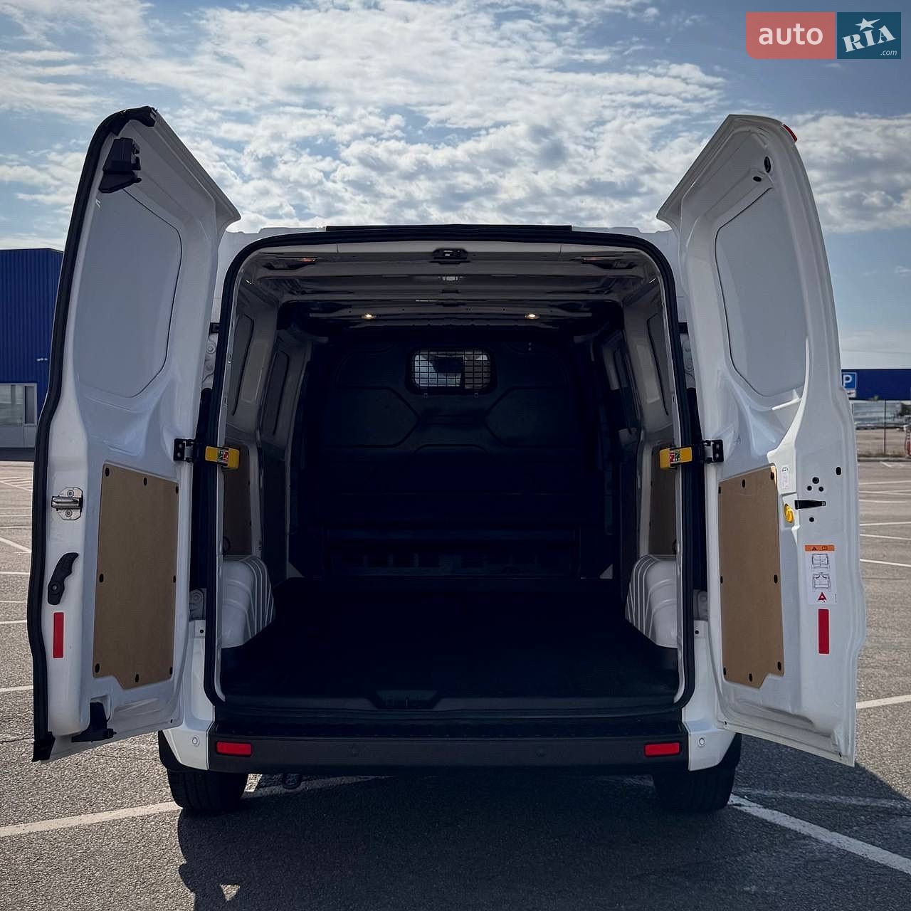 Ford Transit Custom 2021 VIN WF0YXXTTGYMK06103 фото оголошення 41 з 51
