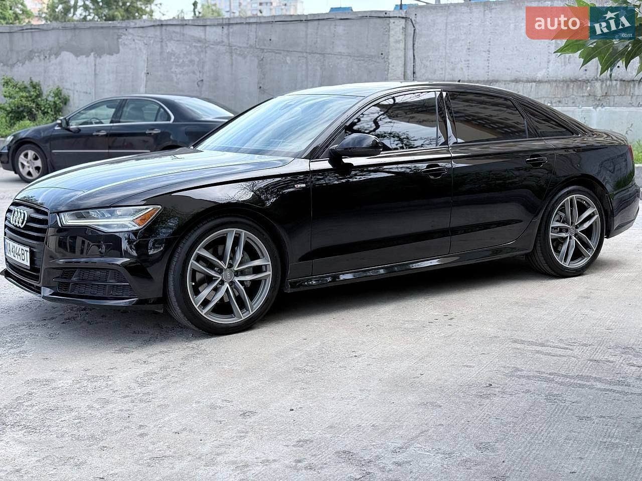 Audi A6 2015 VIN WAUHMAFC7GN018245 фото оголошення 2 з 10