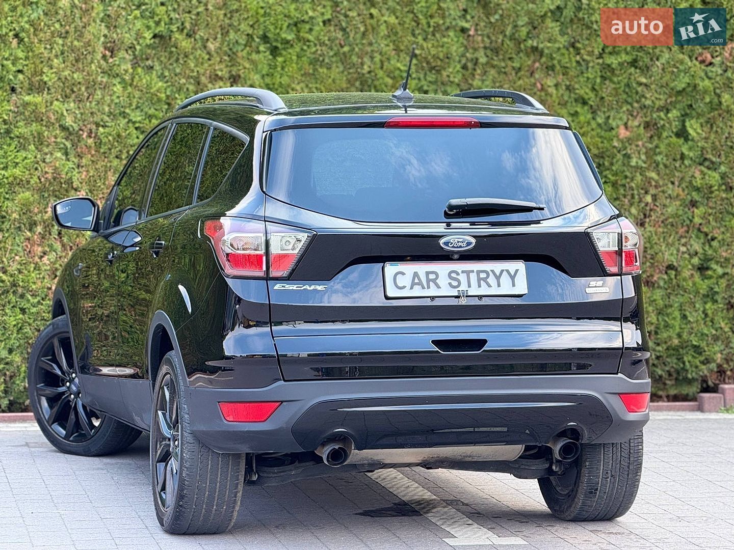 Ford Escape 2018 VIN 1FMCU0GD4JUB35353 фото оголошення 14 з 54